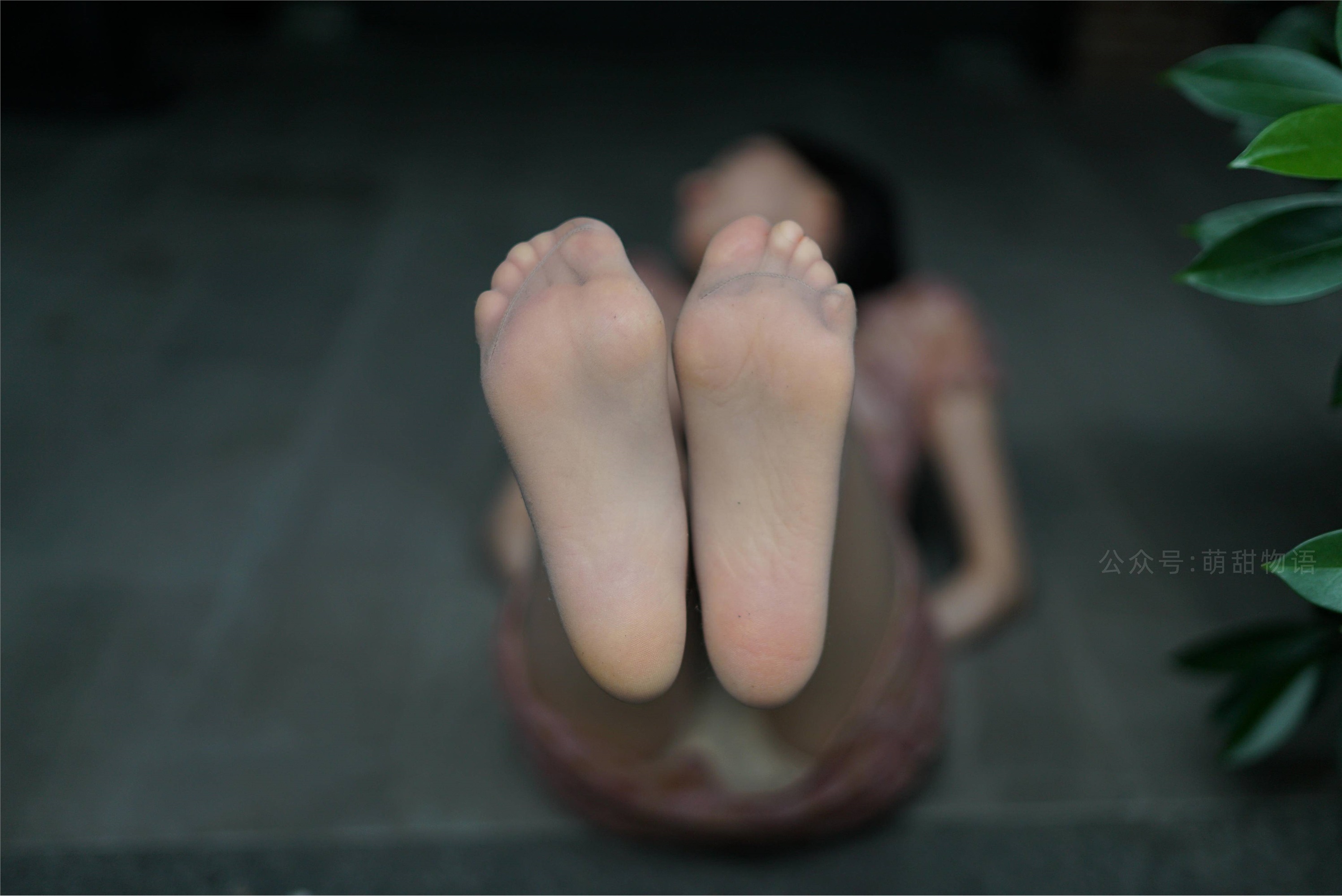 萌甜物语 XM132《碎花连衣裙-腿腿》